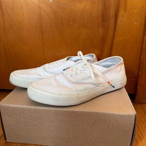 Sperry Women's Captain's Cvo Pride Sneaker